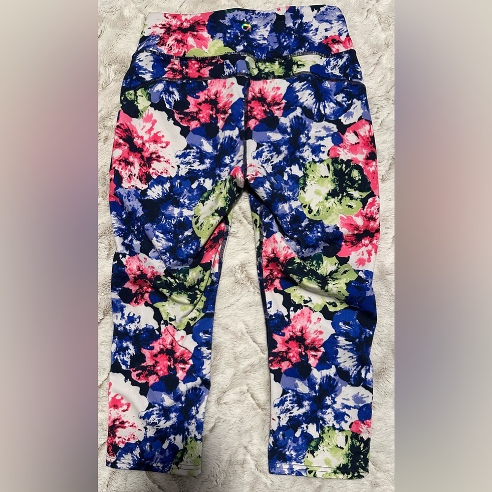 GAP Floral GapFit gFast legging capris - Picture 10 of 13